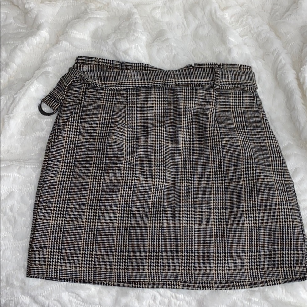 Forever 21 belted plaid mini skirt